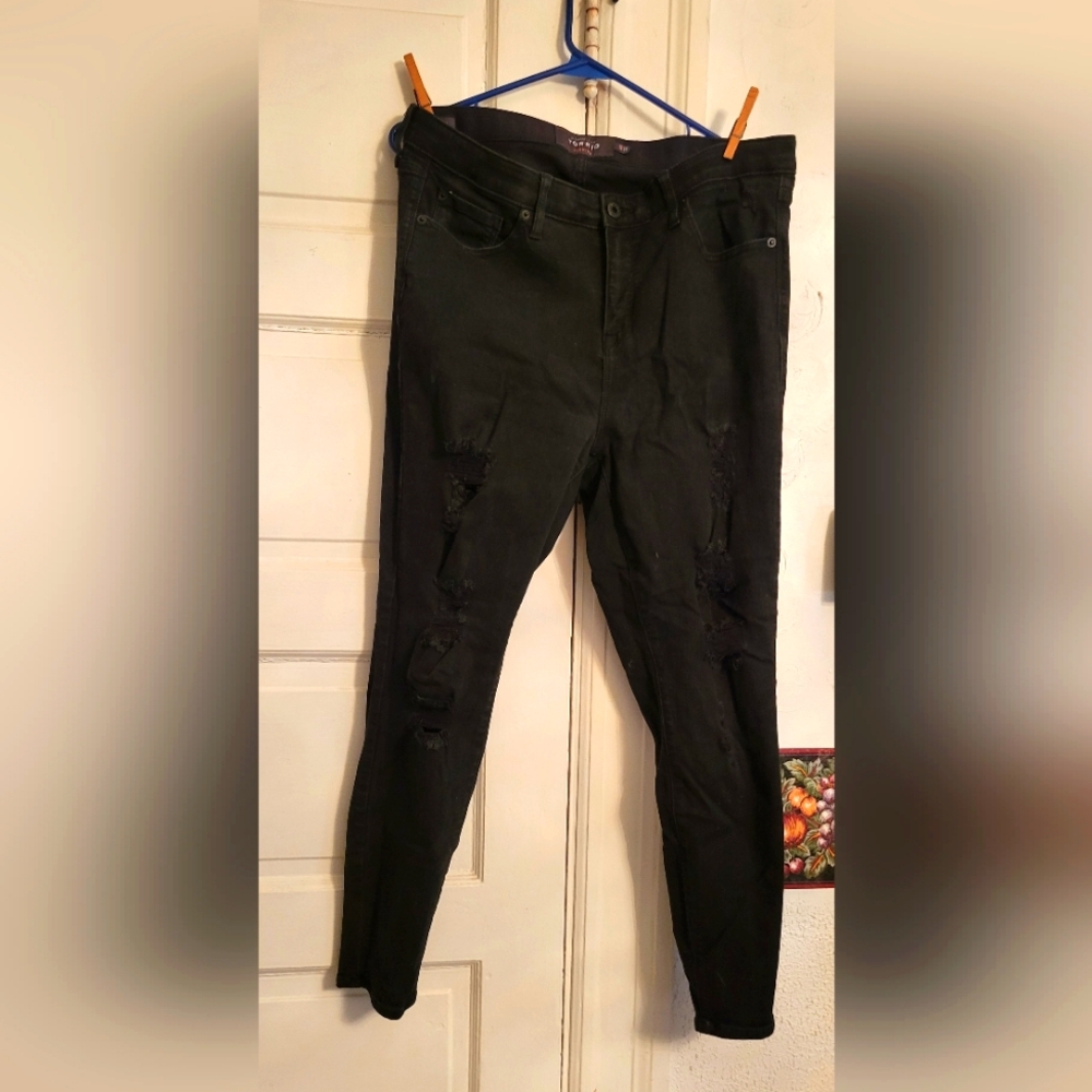 Torrid Sky High Black Skinny Jeans size 16R